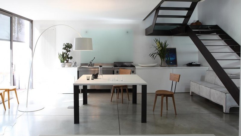 Devina Nais - Free Table - Smart