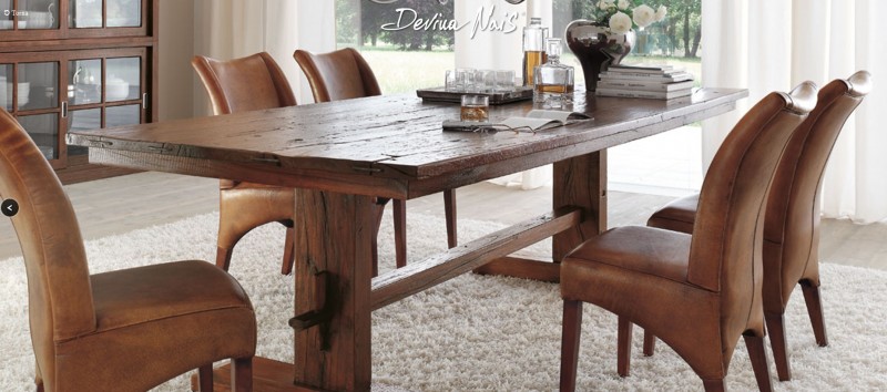 Devina Nais - Tavolo coll. Eclettica