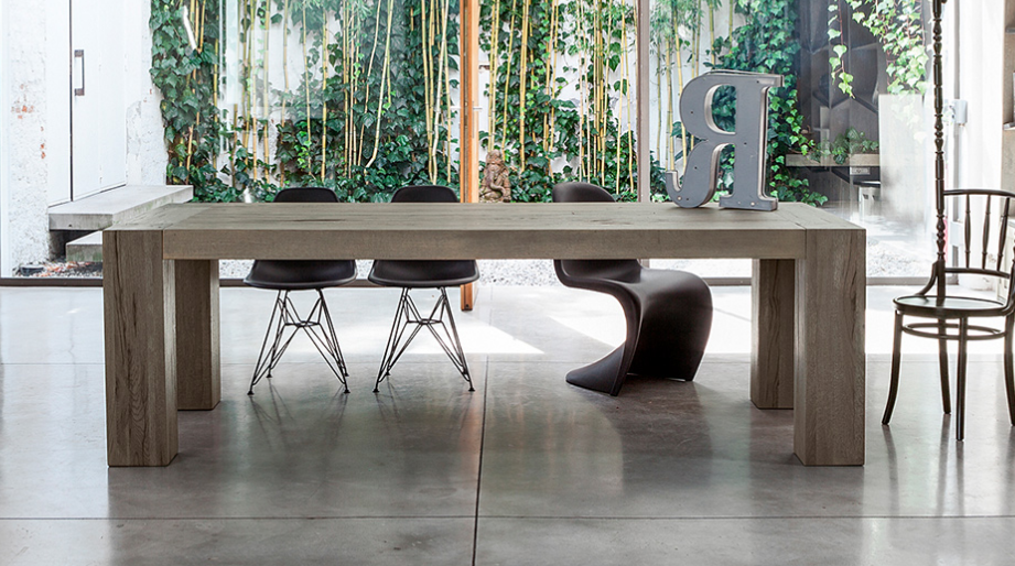 Devina Nais - Tavolo Brooklyn